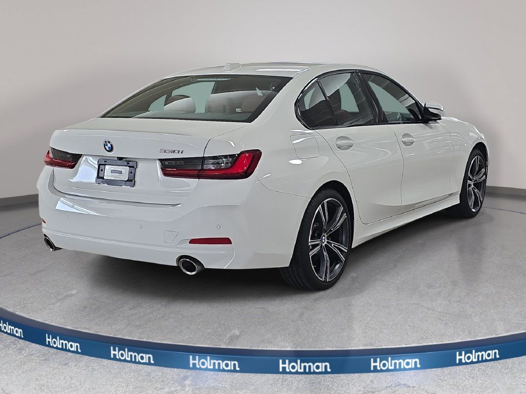 Certified 2023 BMW 330i Sedan w/ Driving Assistance Package RWD image 7
