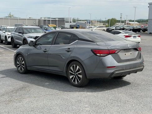 Used 2023 Nissan Sentra SV w/ SV Premium Package image 7