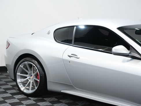 Used 2015 Maserati GranTurismo Sport image 15