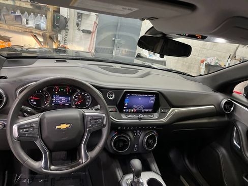 Used 2022 Chevrolet Blazer LT FWD image 20