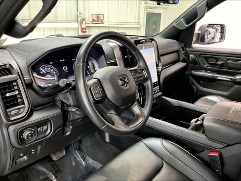 Used 2023 RAM 1500 Limited AWD/4WD image 17