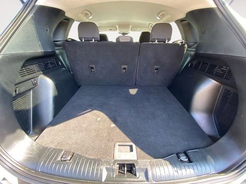 Used 2021 Ford Escape SE image 30