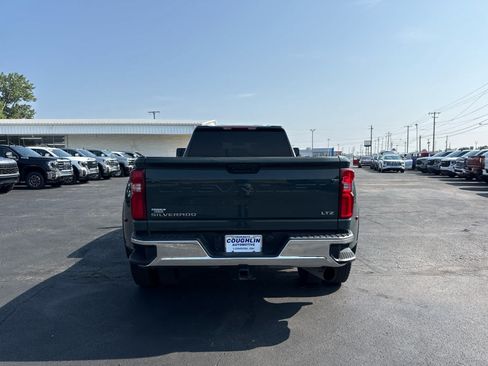Certified 2025 Chevrolet Silverado 3500 LTZ w/ LTZ Convenience Package AWD/4WD image 4