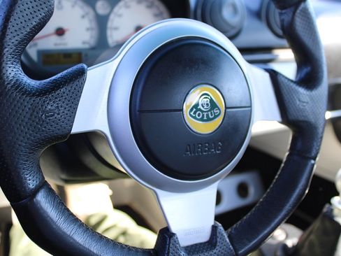 Used 2005 Lotus Elise image 21