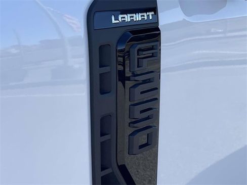Used 2024 Ford F250 Lariat w/ Lariat Ultimate Package image 26