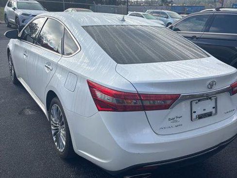Certified 2016 Toyota Avalon Limited w/ Toyota Safety Sense Package image 4