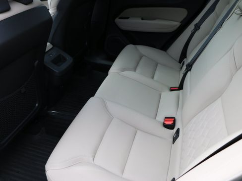 Used 2026 Volvo XC60 B5 Plus w/ Protection Package Premier AWD/4WD image 33