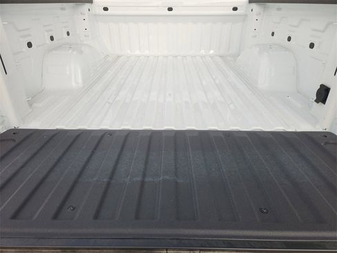 New 2025 GMC Sierra 1500 Elevation image 21