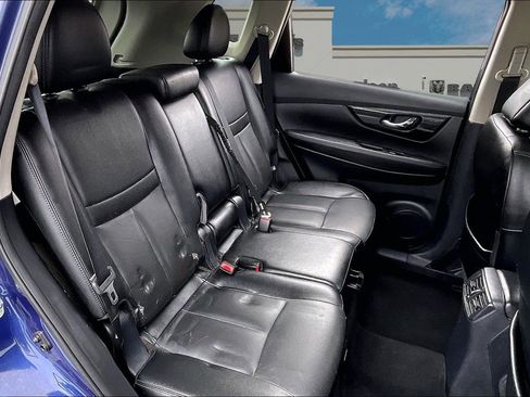 Used 2017 Nissan Rogue SL w/ SL Premium Package image 24