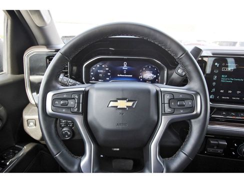 Used 2024 Chevrolet Silverado 1500 LT w/ Z71 Off-Road Package image 16