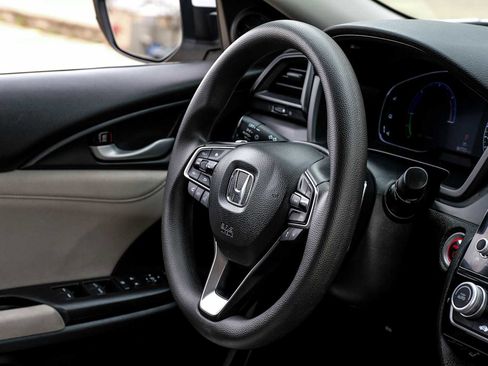 Used 2020 Honda Insight EX image 17