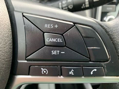 Used 2019 Nissan Kicks SV image 29