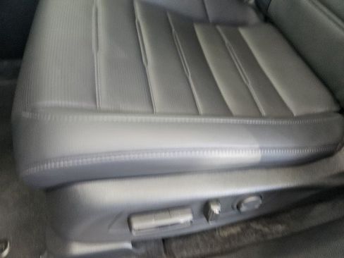 Used 2024 Honda CR-V EX-L image 30