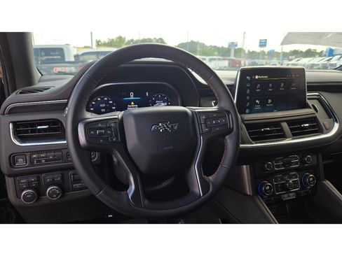 Used 2024 Chevrolet Suburban RST w/ Luxury Package AWD/4WD image 29