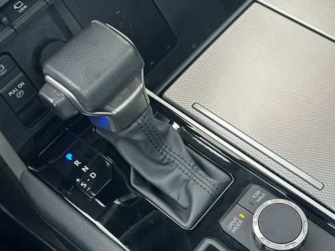 Certified 2024 Toyota Sequoia Limited image 23