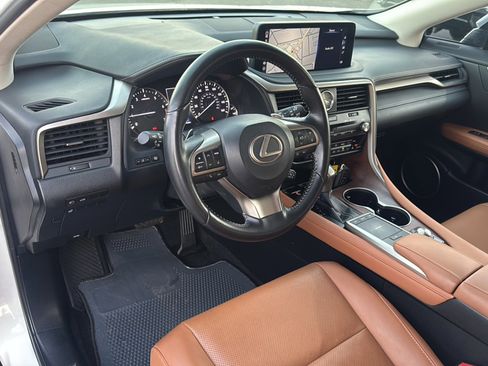 Used 2022 Lexus RX 350L Premium image 9