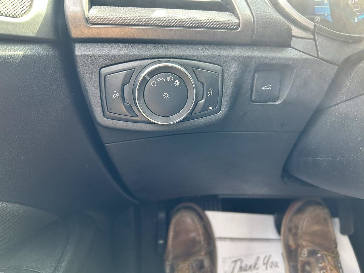 Used 2020 Ford Fusion SE FWD image 26