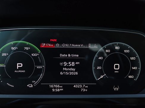 Used 2024 Audi Q8 e-tron Premium AWD/4WD image 33