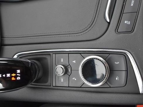 Used 2023 Cadillac XT6 Sport w/ Technology Package image 22