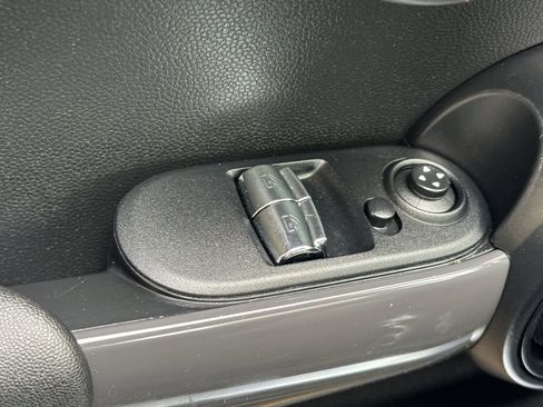 Used 2017 MINI Cooper 2-Door Hardtop image 12