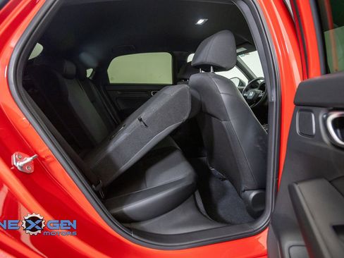 Used 2025 Honda Civic Sport image 36