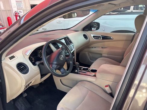 Used 2016 Nissan Pathfinder S FWD image 5