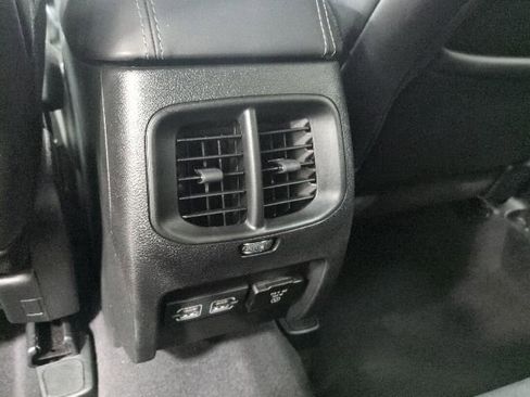 Used 2023 Jeep Cherokee Altitude Lux AWD/4WD image 15