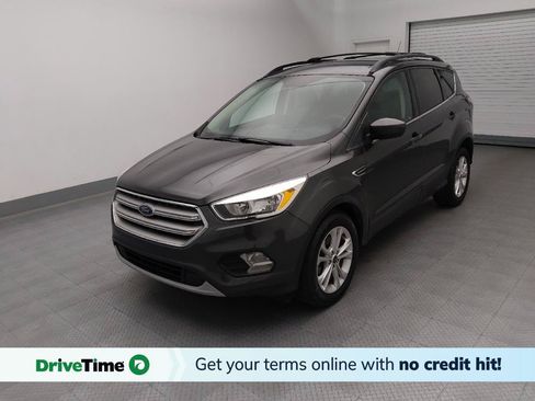 Used 2018 Ford Escape SE FWD image 1