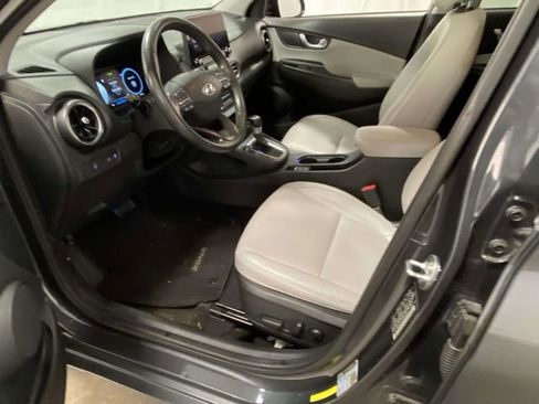 Used 2022 Hyundai Kona Limited image 12