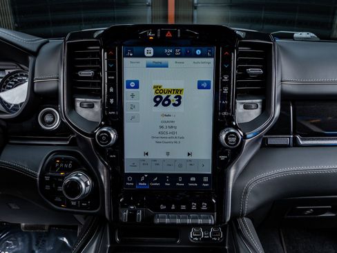 Used 2022 RAM 2500 Power Wagon image 25