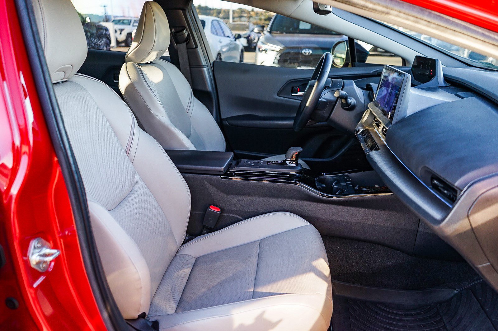 Certified 2024 Toyota Prius XLE AWD/4WD image 16