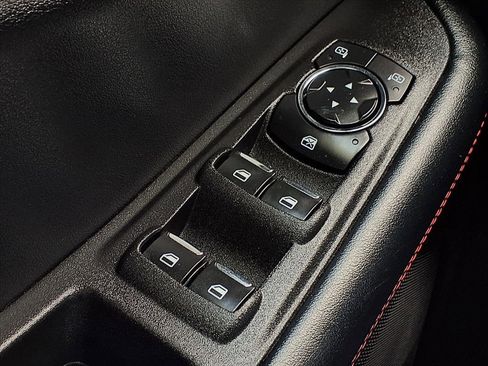 Used 2024 Ford Edge ST-Line image 18