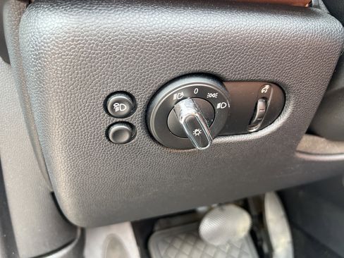 Used 2024 MINI Cooper Convertible w/ Signature Upholstery Package image 37