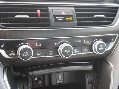 Used 2020 Honda Accord EX image 16