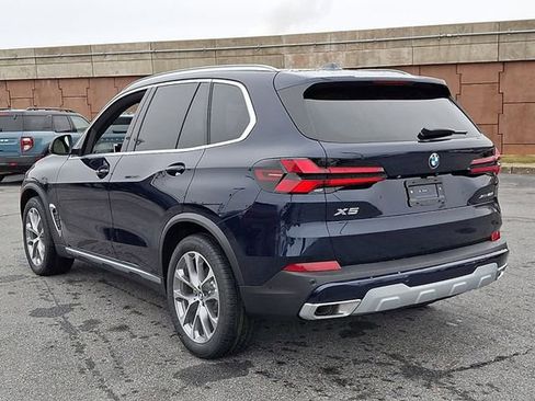 Used 2026 BMW X5 xDrive40i AWD/4WD image 3
