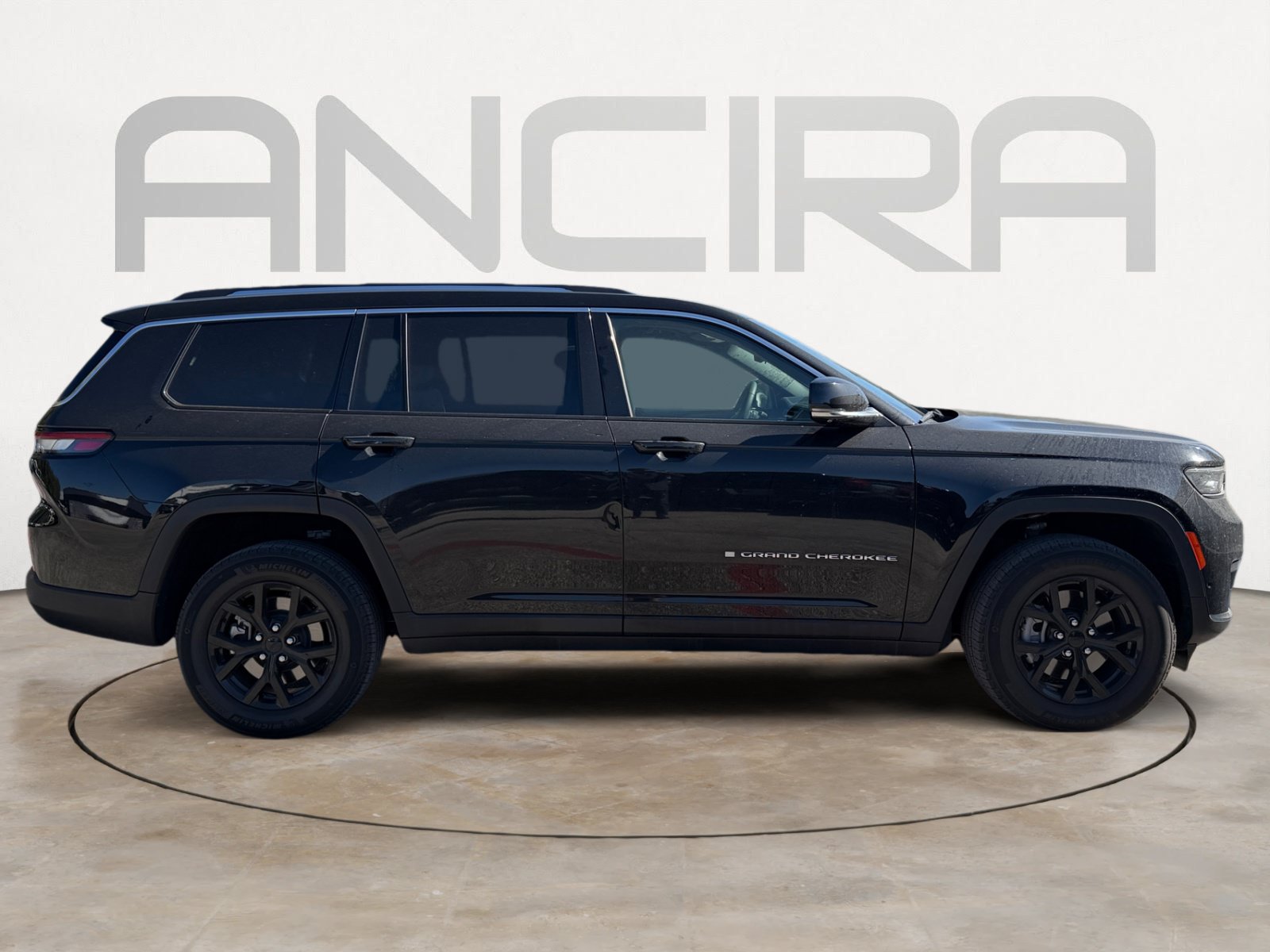 Used 2023 Jeep Grand Cherokee L Limited w/ Luxury Tech Group II AWD/4WD image 10