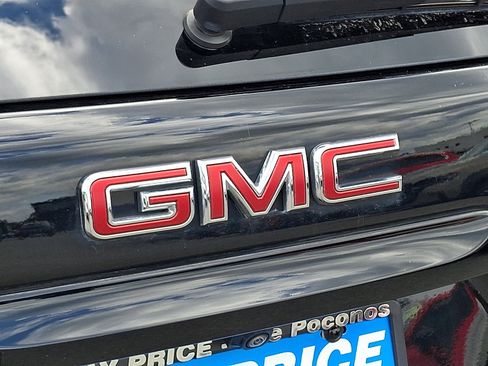 Used 2023 GMC Terrain SLT w/ Tech Package AWD/4WD image 31