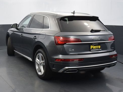 Used 2022 Audi Q5 e Prestige w/ Prestige Package image 2