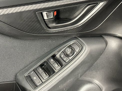 Used 2023 Subaru Crosstrek 2.0i image 17
