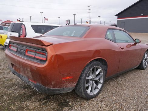 Used 2022 Dodge Challenger GT image 5