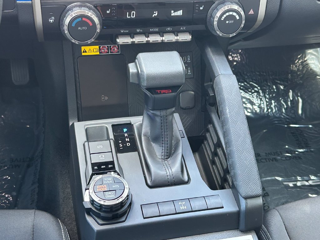 Certified 2026 Toyota Tacoma TRD Off-Road w/ TRD Off Road Upgrade Package AWD/4WD image 21