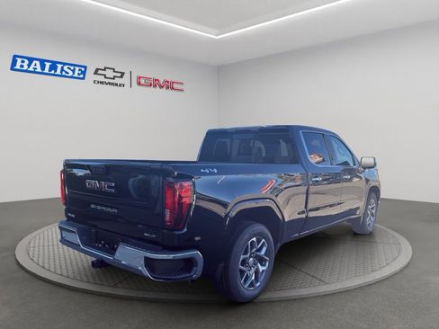 New 2026 GMC Sierra 1500 SLT w/ SLT Convenience Package image 7
