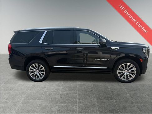 Used 2022 GMC Yukon Denali AWD/4WD image 7
