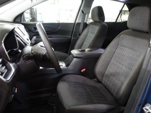 Used 2024 Chevrolet Equinox LT w/ LPO, Floor Liner Package FWD image 10