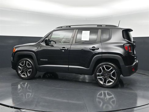 Used 2020 Jeep Renegade Latitude w/ Cold Weather Group AWD/4WD image 8