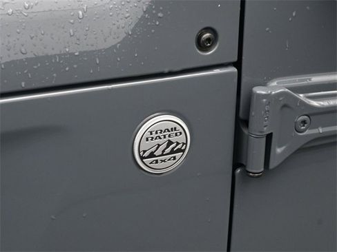 Used 2024 Jeep Wrangler Sahara w/ Technology Group image 13