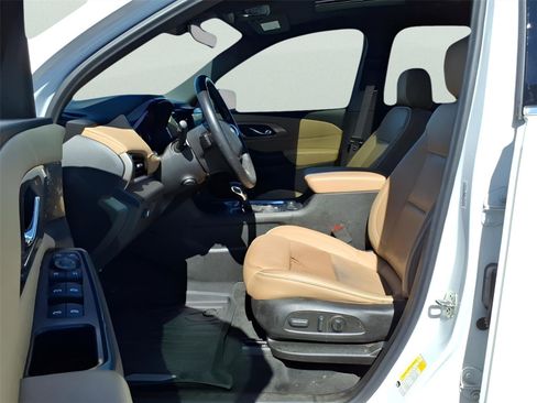 Used 2022 Chevrolet Traverse Premier w/ LPO, Floor Liner Package image 17