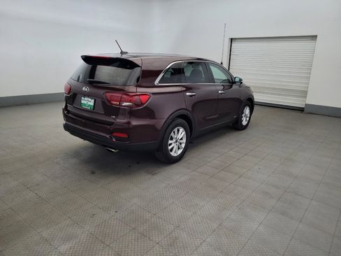 Used 2019 Kia Sorento AWD V6 image 9