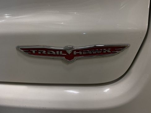 Used 2019 Jeep Compass Trailhawk AWD/4WD image 21