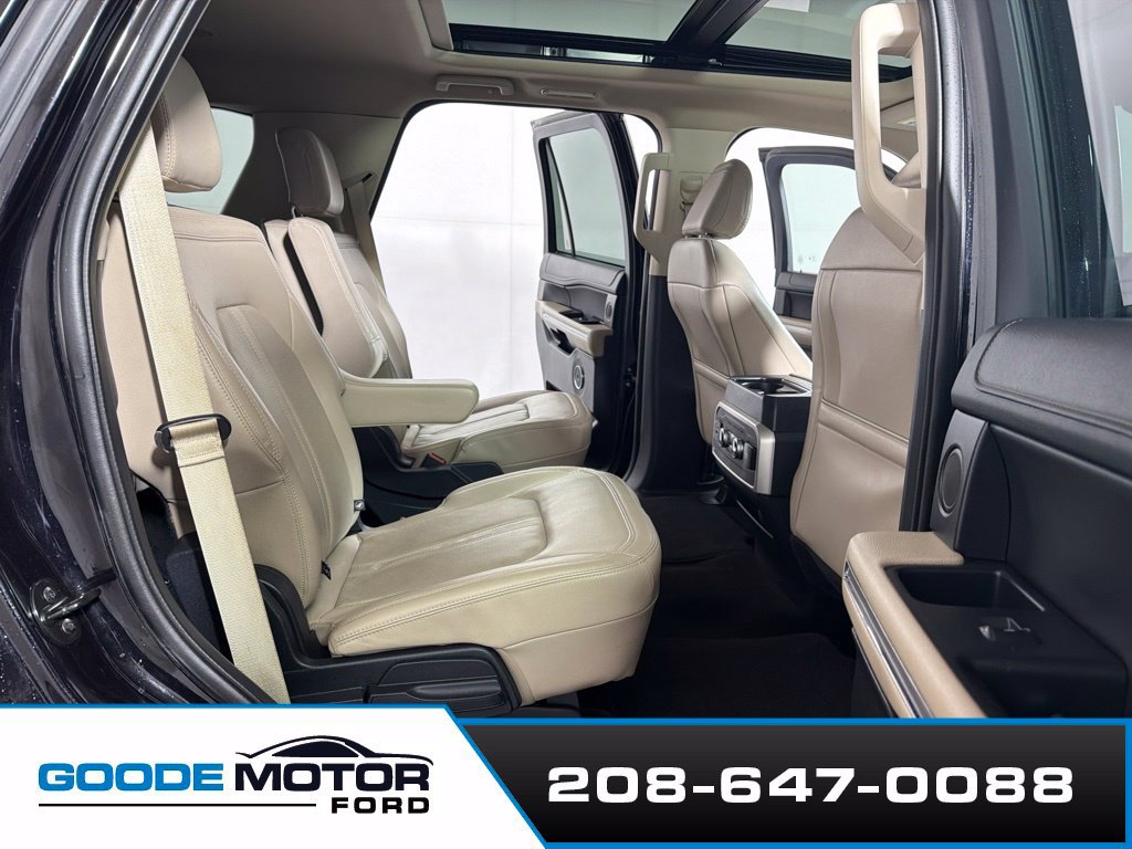 Used 2023 Ford Expedition Limited AWD/4WD image 22